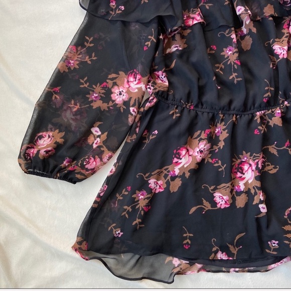 Lane Bryant Floral Convertible Ruffle Top - Picture 4 of 8